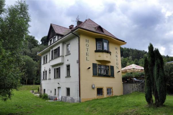 Hotel Penzion Marion à Decin Extérieur photo